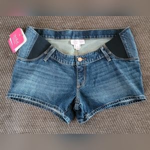 NWT Isabel Maternity Ingred & Isabel Midi Short 8 Medium Denim Jean Feathering